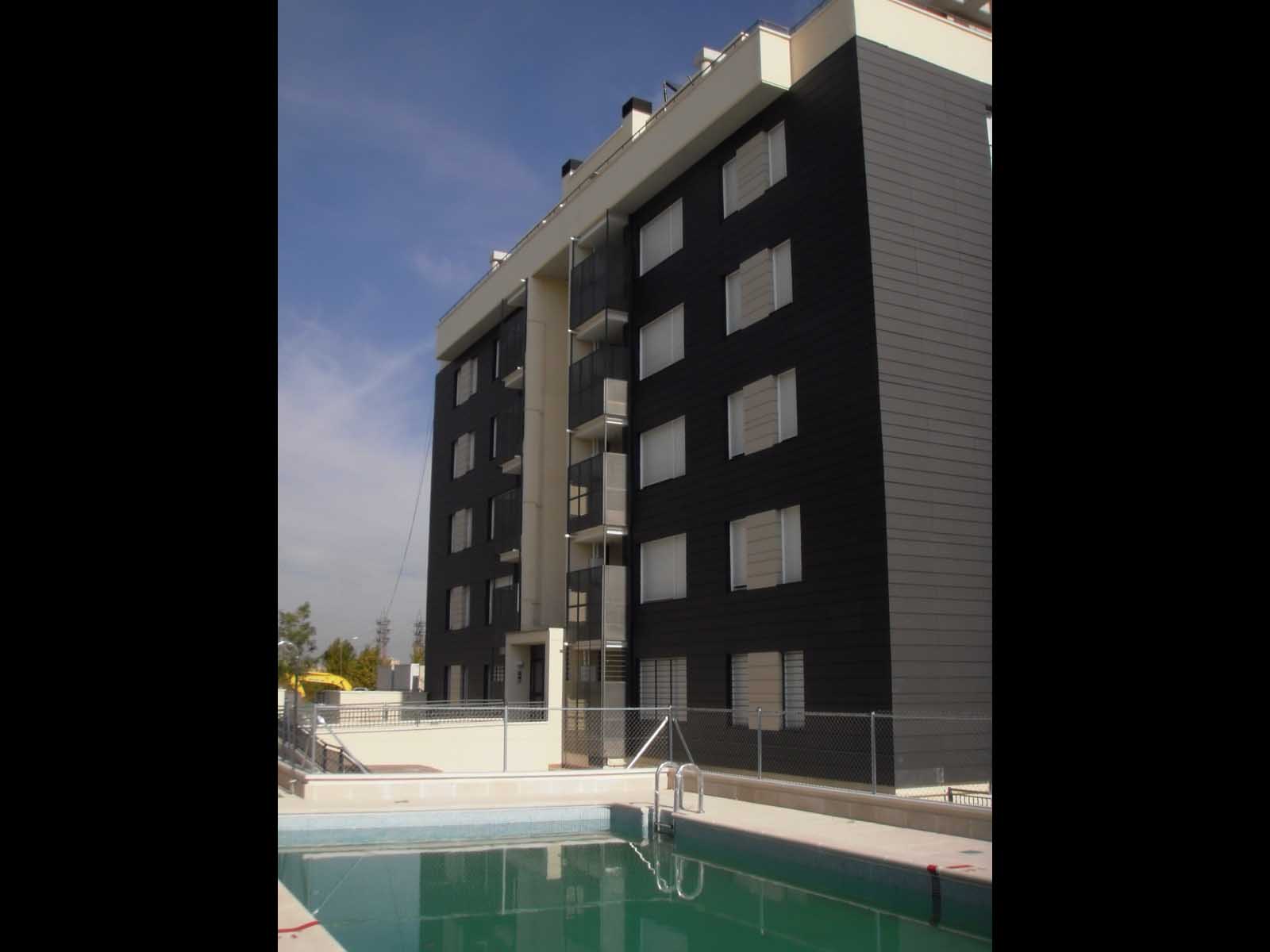 CERAMICA AVINTIA APARTMENT BUILDING